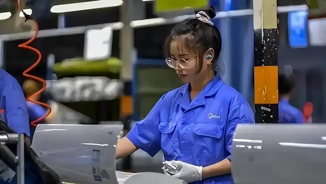 劳务派遣 三十年历程何去何从？——对取消劳务派遣提议与国内劳务派遣服务现状的分析